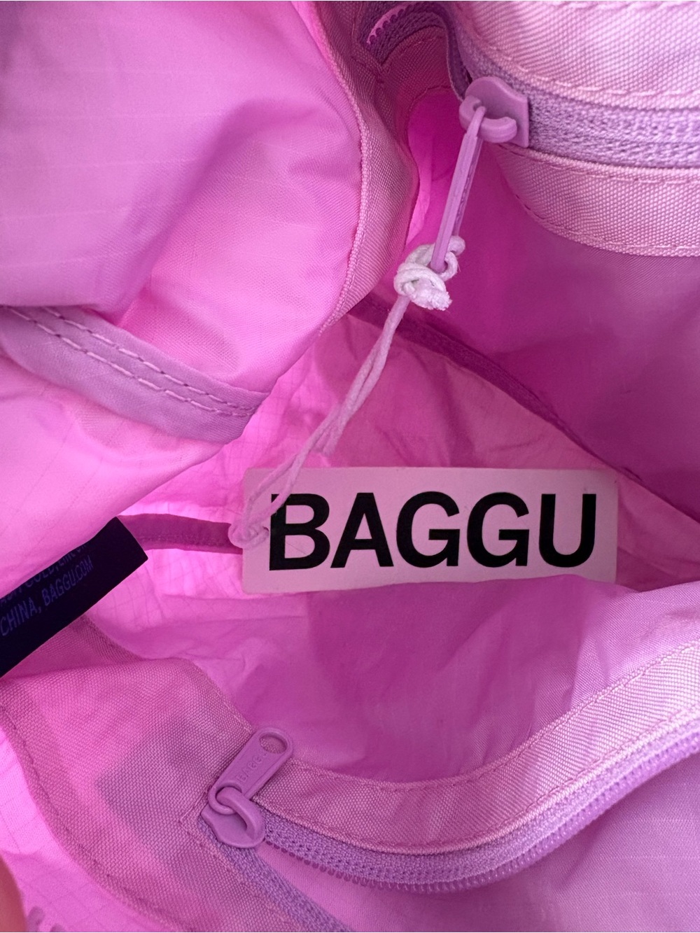 SOLD BAGGU Medium Crescent in Peony - Picture 2 of 6